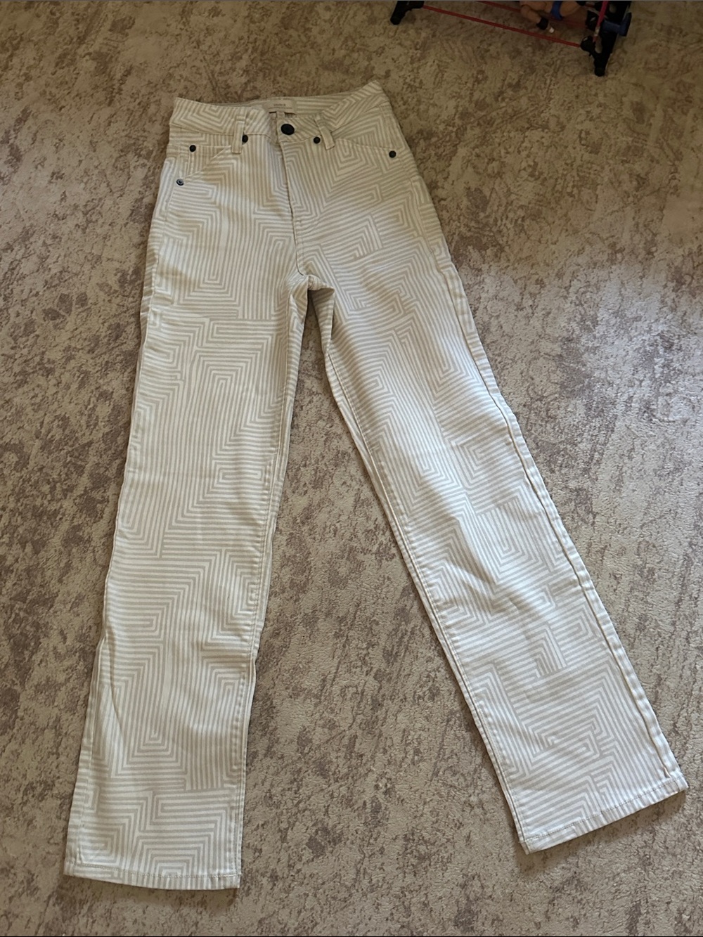 Roark Women’s Size 24 High Rise Straight Leg Jeans Cream Geometric Print